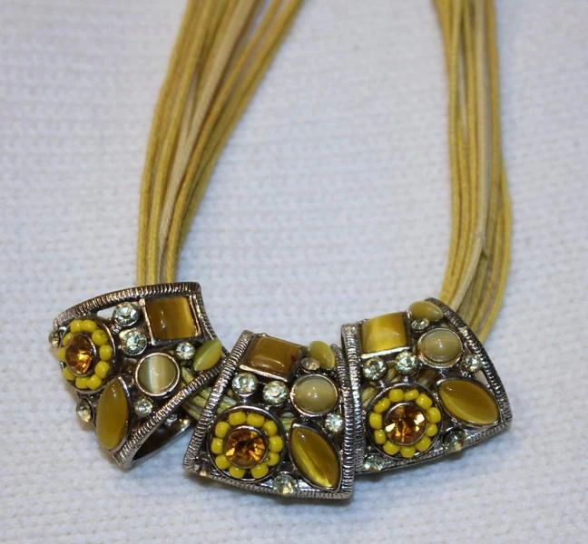 #Colar vintage 3 triângulos em laços – photo 4